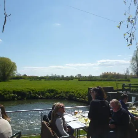 L'auberge Du Moulin Des Pres Campsite Maroilles
